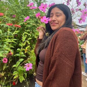 Meet your Posher, Abby